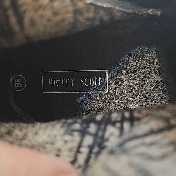 - Merry Scott tall, platform boots size 38 - Picture 9 of 13